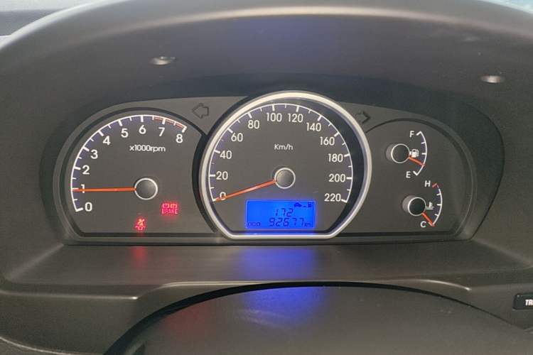 Used Hyundai Celesta 2011 1.6L Manual Luxury Model Instrument Cluster