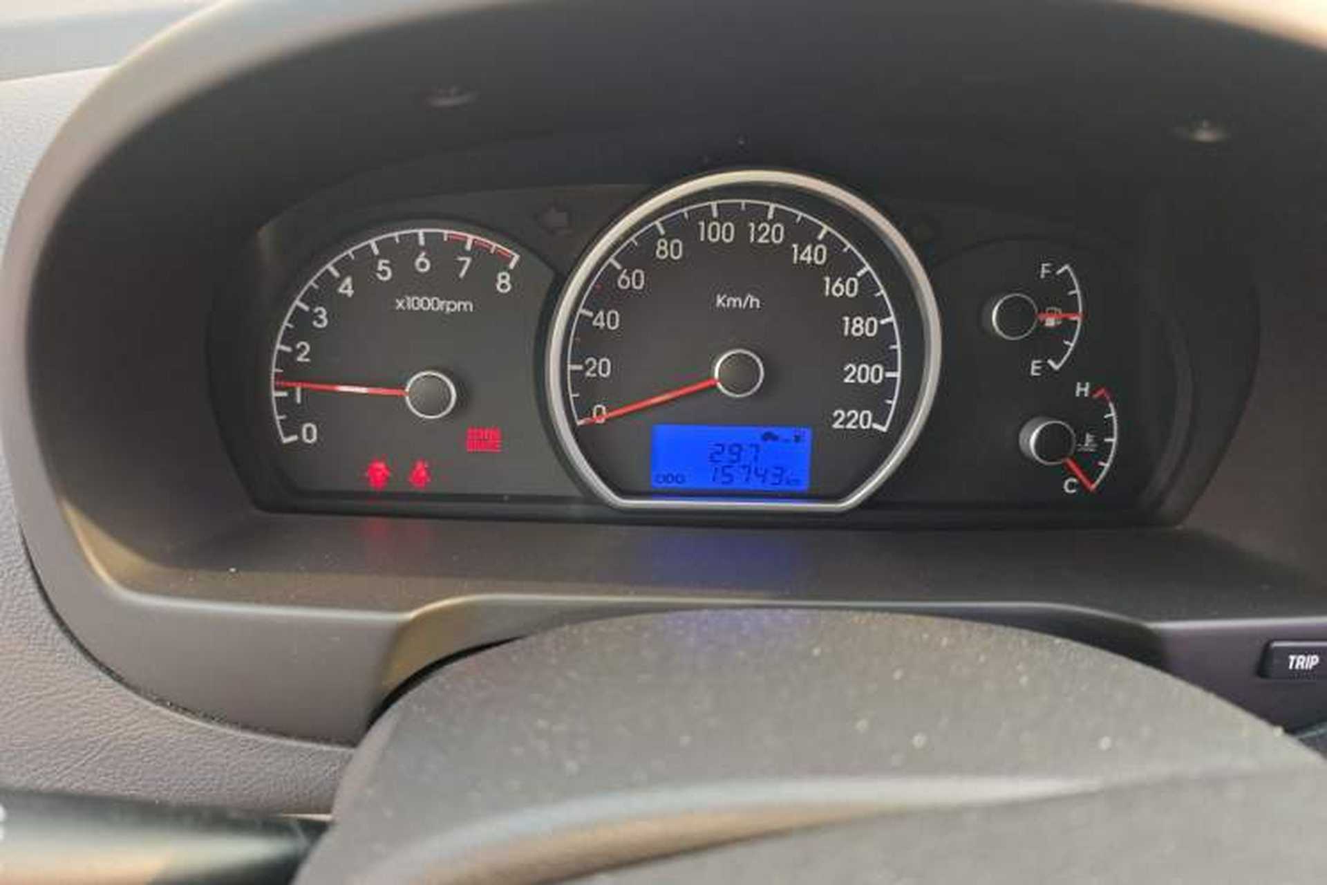 Used Hyundai Celesta 2011 1.6L Manual Luxury Model Instrument Cluster