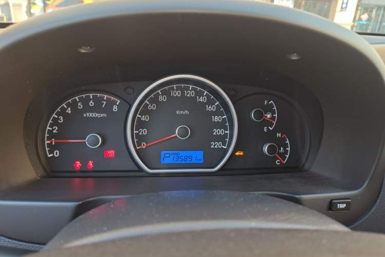 Used Hyundai Celesta 2011 1.6L Automatic Comfort Edition Instrument Cluster