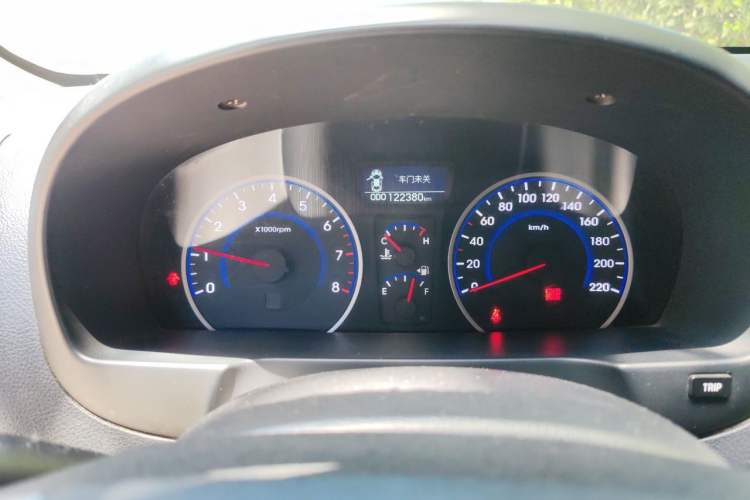 Used Hyundai Celesta 2011 1.6L Automatic Luxury Version Instrument Cluster