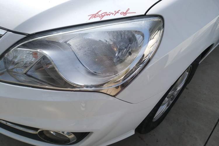 Used Hyundai Celesta 2011 1.6L Automatic Luxury Version Left Front Headlight