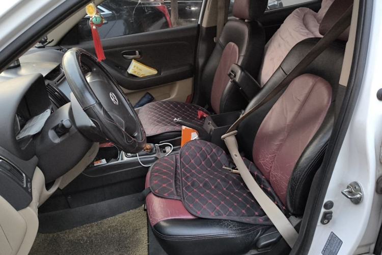 Used Hyundai Celesta 2011 1.6L Manual Comfort Edition Left Front Seat