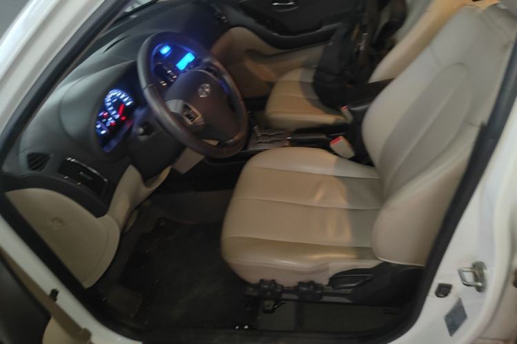 Used Hyundai Celesta 2011 1.6L Automatic Luxury Version Left Front Seat