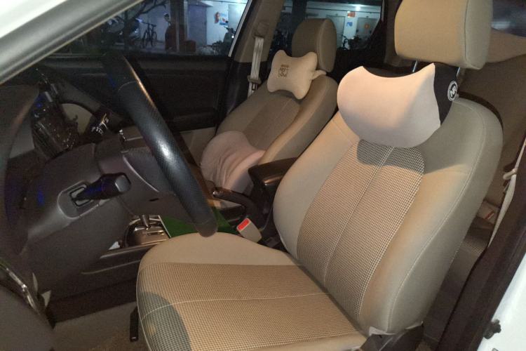 Used Hyundai Celesta 2011 1.6L Automatic Comfort Edition Left Front Seat