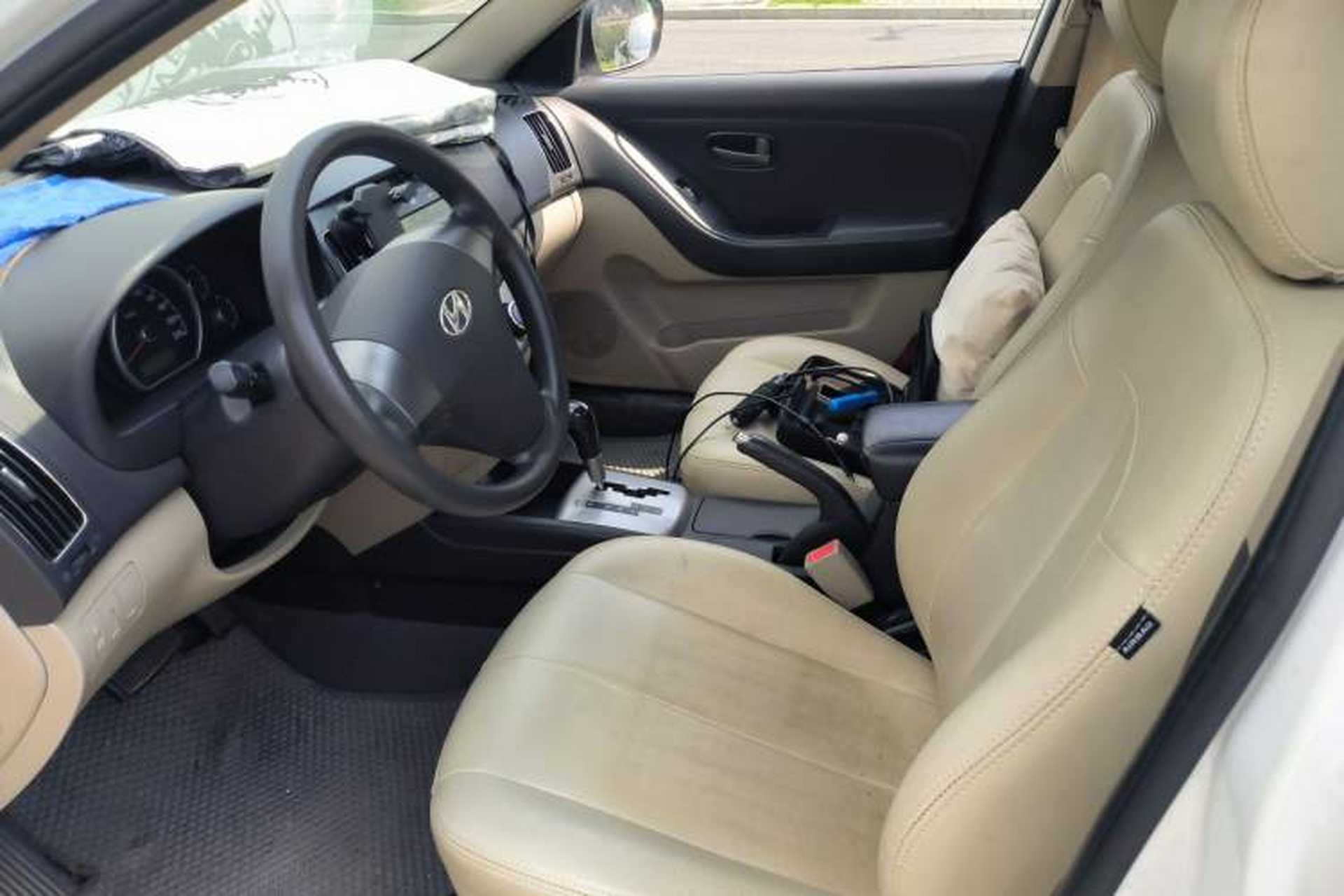Used Hyundai Celesta 2011 1.6L Automatic Comfort Edition Left Front Seat