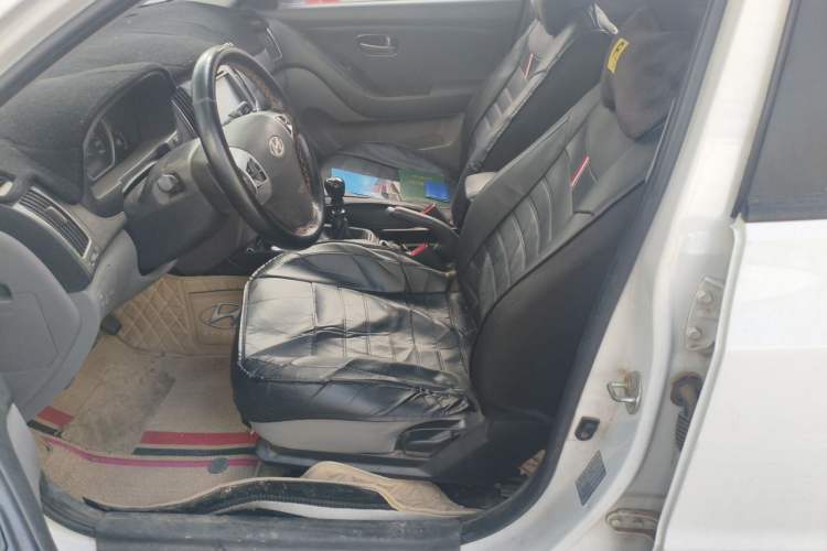 Used Hyundai Celesta 2011 1.6L Manual Comfort Edition Left Front Seat
