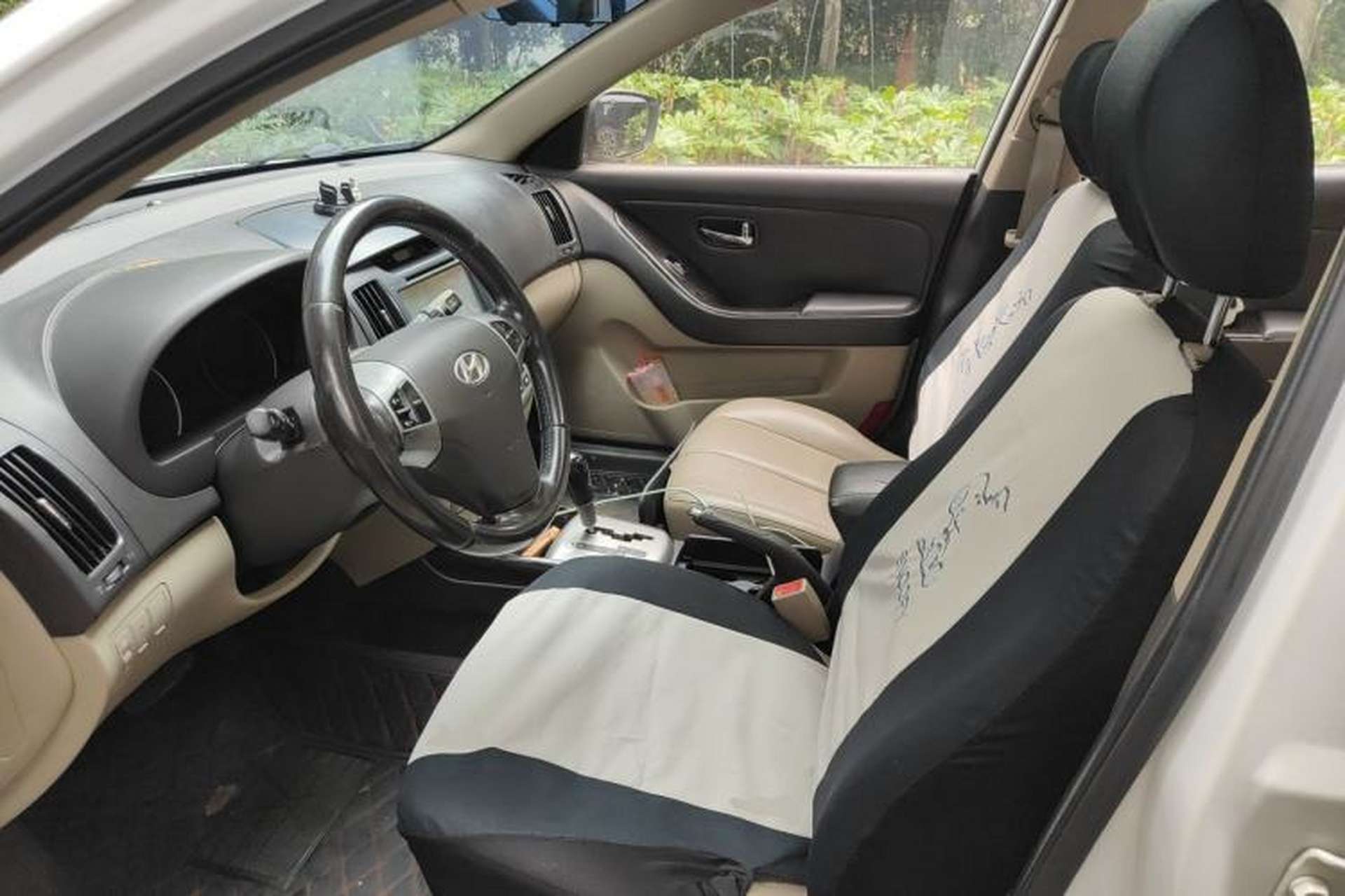 Used Hyundai Celesta 2011 1.6L Automatic Luxury Version Left Front Seat