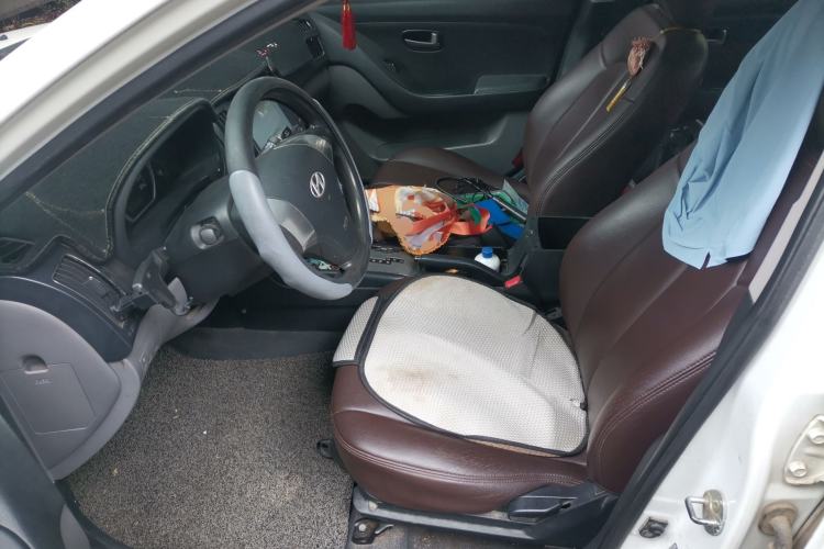Used Hyundai Celesta 2011 1.6L Automatic Comfort Edition Left Front Seat