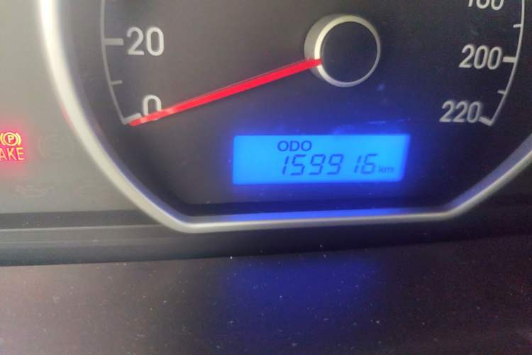 Used Hyundai Celesta 2011 1.6L Manual Comfort Edition Odometer Close Up