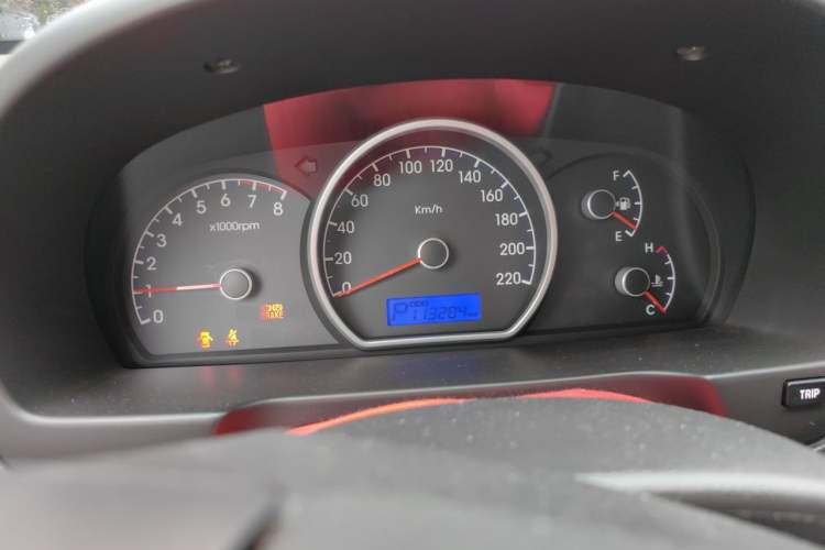 Used Hyundai Celesta 2011 1.6L Automatic Comfort Edition Odometer Close Up