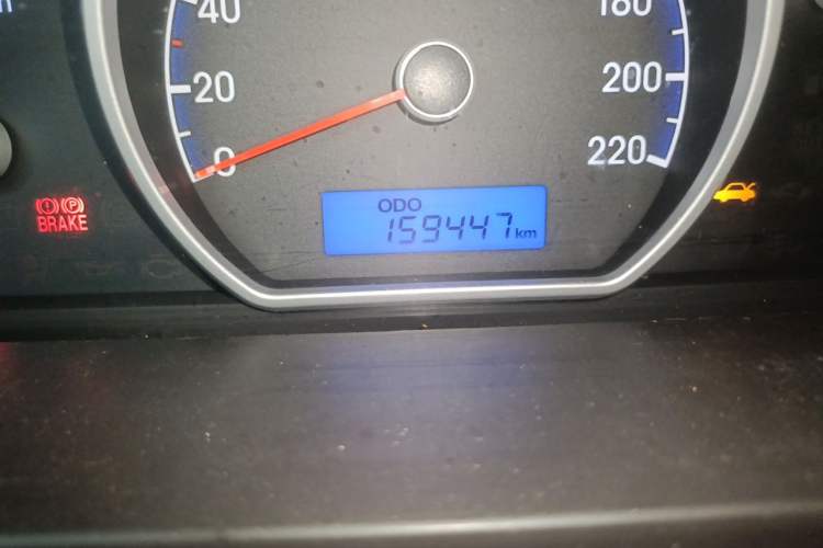 Used Hyundai Celesta 2011 1.6L Manual Comfort Edition Odometer Close Up