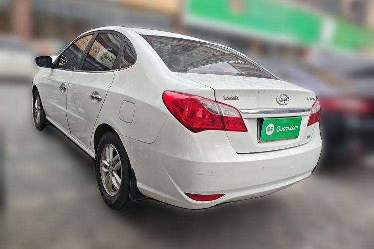 Used Hyundai Celesta 2011 1.6L Manual Luxury Model Rear Left 45 Deg