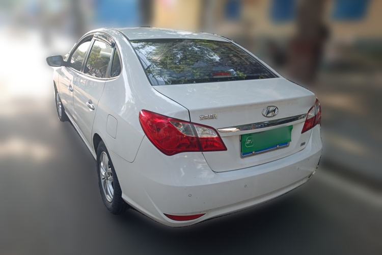 Used Hyundai Celesta 2011 1.6L Manual Luxury Model Rear Left 45 Deg