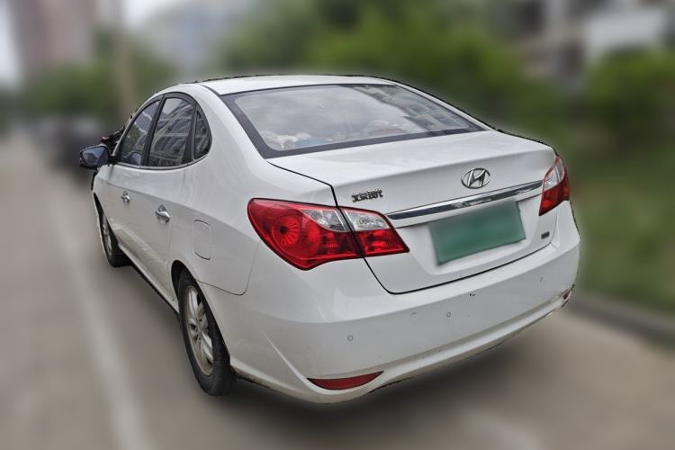 Used Hyundai Celesta 2011 1.6L Manual Luxury Model Rear Left 45 Deg