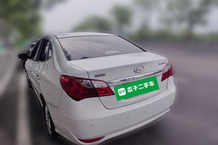Used Hyundai Celesta 2011 1.6L Manual Luxury Model Rear Left 45 Deg