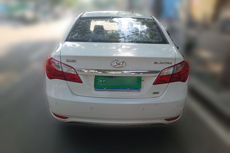 Used Hyundai Celesta 2011 1.6L Manual Luxury Model Rear