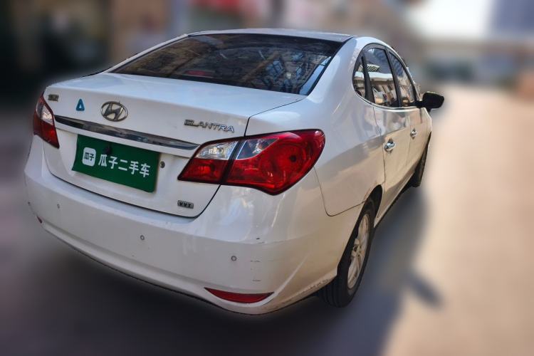 Used Hyundai Celesta 2011 1.6L Manual Luxury Model Rear Right 45 Deg