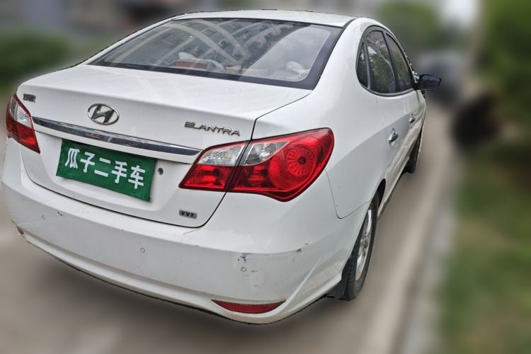 Used Hyundai Celesta 2011 1.6L Manual Luxury Model Rear Right 45 Deg