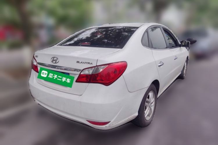 Used Hyundai Celesta 2011 1.6L Manual Luxury Model Rear Right 45 Deg