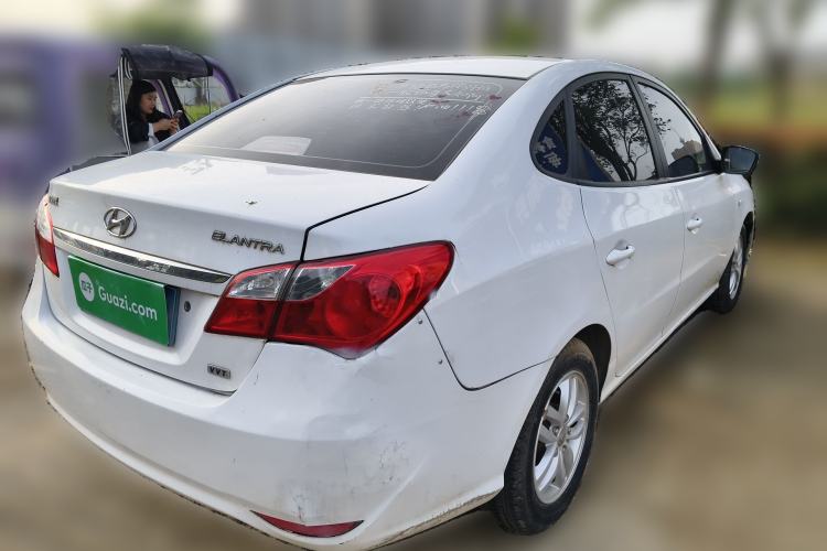 Used Hyundai Celesta 2011 1.6L Manual Comfort Edition Rear Right 45 Deg