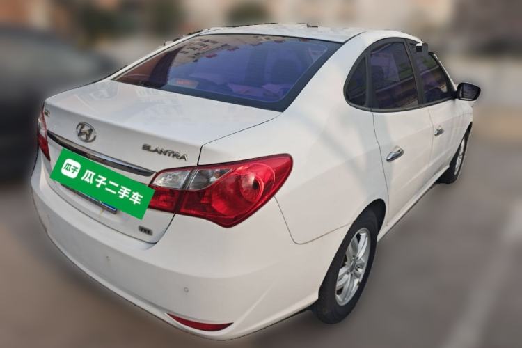 Used Hyundai Celesta 2011 1.6L Manual Luxury Model Rear Right 45 Deg