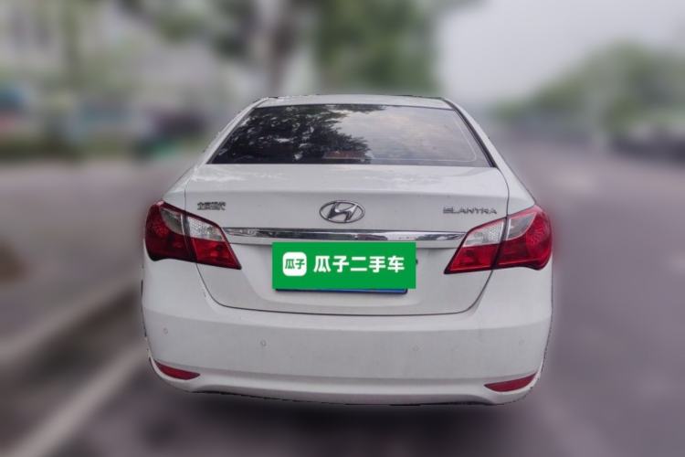 Used Hyundai Celesta 2011 1.6L Manual Luxury Model Rear