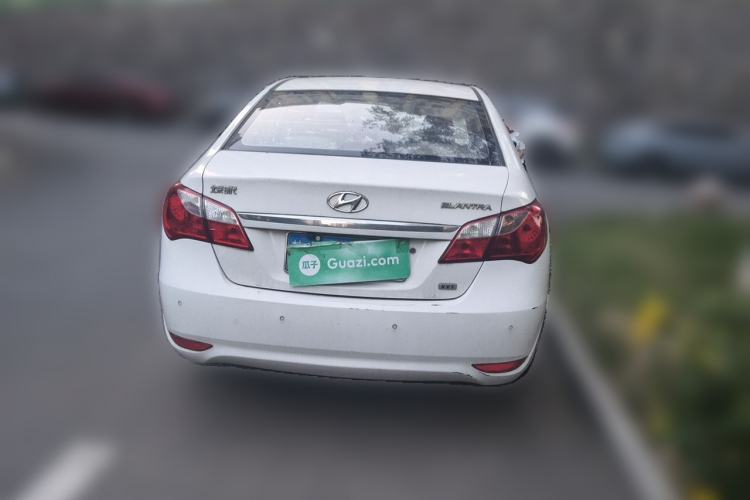 Used Hyundai Celesta 2011 1.6L Manual Luxury Model Rear