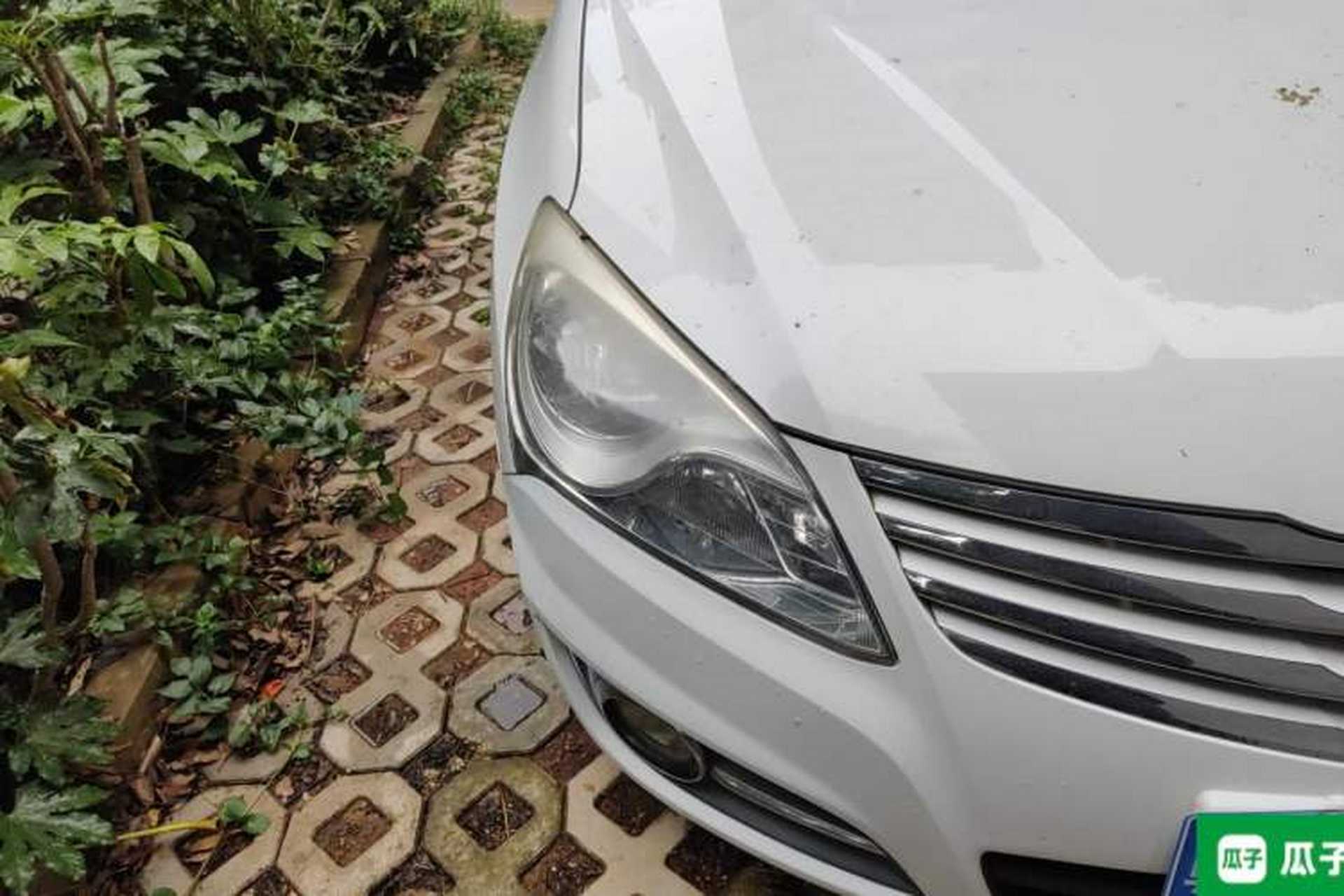 Used Hyundai Celesta 2011 1.6L Automatic Luxury Version Right Front Headlight