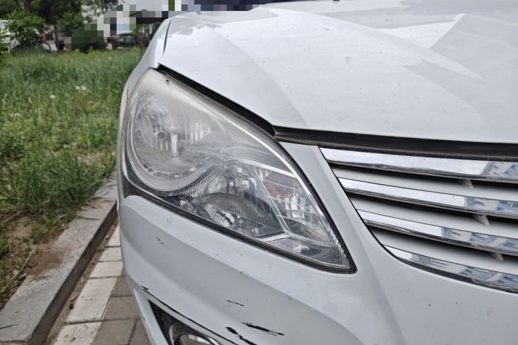 Used Hyundai Celesta 2011 1.6L Manual Luxury Model Right Front Headlight