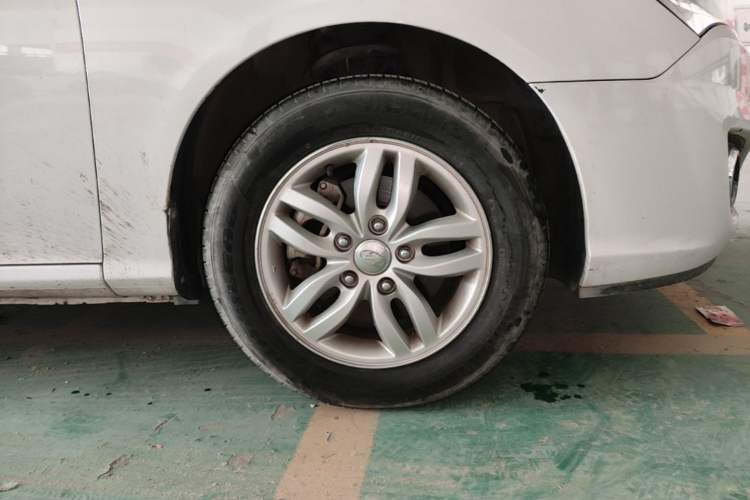 Used Hyundai Celesta 2011 1.6L Manual Comfort Edition Right Front Wheel Hub