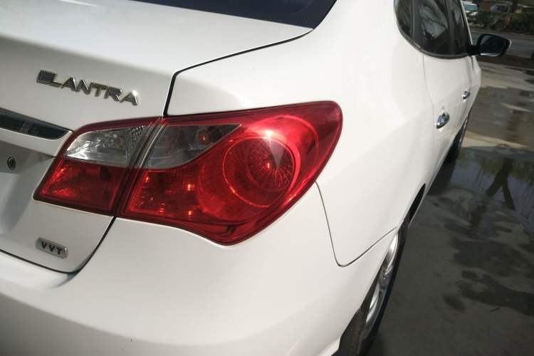 Used Hyundai Celesta 2011 1.6L Automatic Luxury Version Right Rear Taillight