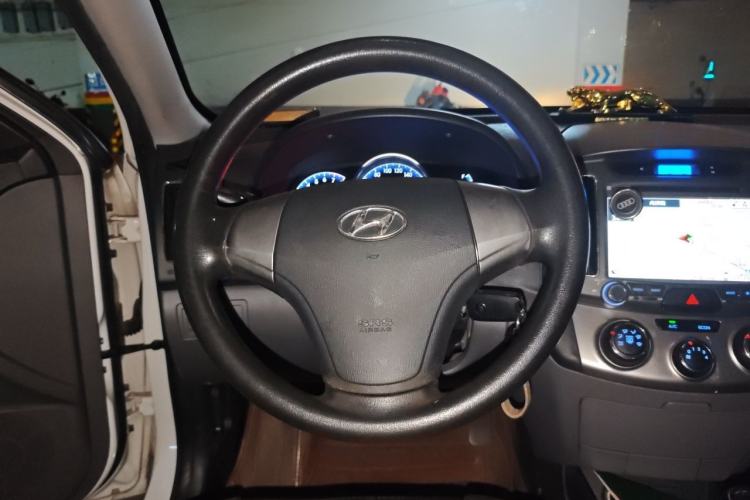 Used Hyundai Celesta 2011 1.6L Manual Comfort Edition Steering Wheel