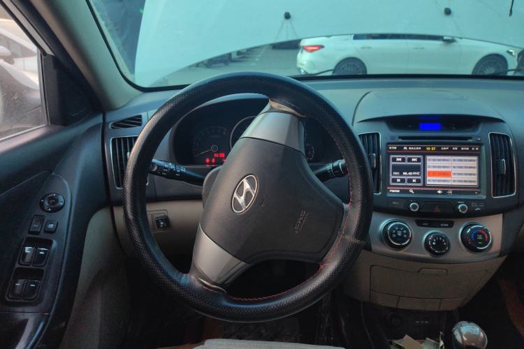 Used Hyundai Celesta 2011 1.6L Manual Comfort Edition Steering Wheel