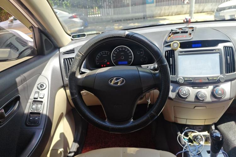 Used Hyundai Celesta 2011 1.6L Automatic Comfort Edition Steering Wheel