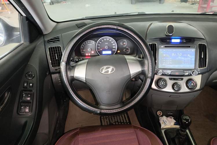 Used Hyundai Celesta 2011 1.6L Manual Comfort Edition Steering Wheel