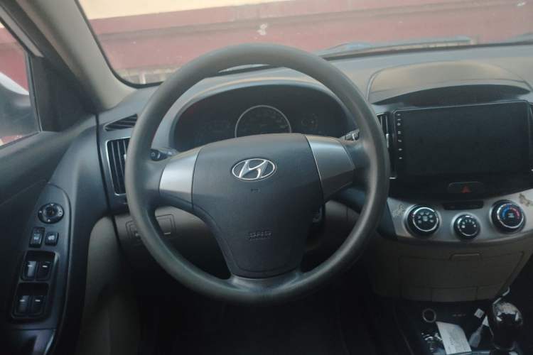 Used Hyundai Celesta 2011 1.6L Manual Comfort Edition Steering Wheel