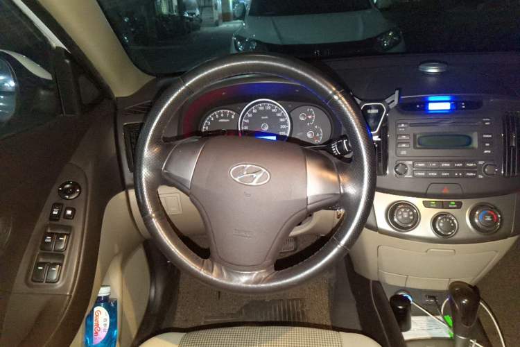 Used Hyundai Celesta 2011 1.6L Automatic Comfort Edition Steering Wheel