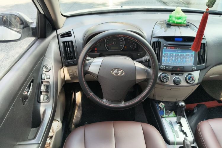 Used Hyundai Celesta 2011 1.6L Automatic Comfort Edition Steering Wheel