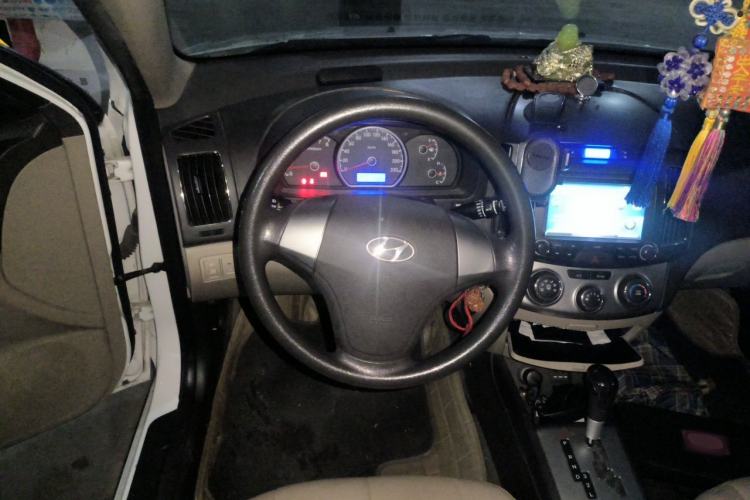 Used Hyundai Celesta 2011 1.6L Automatic Comfort Edition Steering Wheel