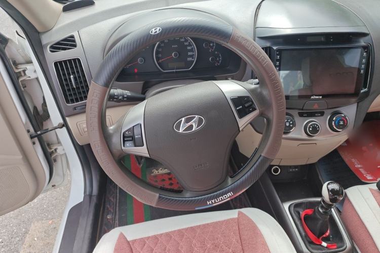 Used Hyundai Celesta 2011 1.6L Manual Comfort Edition Steering Wheel