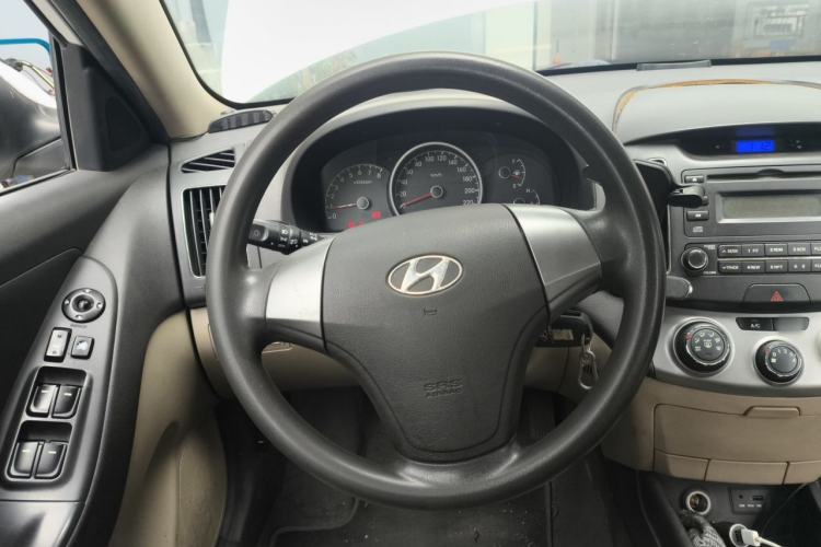 Used Hyundai Celesta 2011 1.6L Manual Comfort Edition Steering Wheel