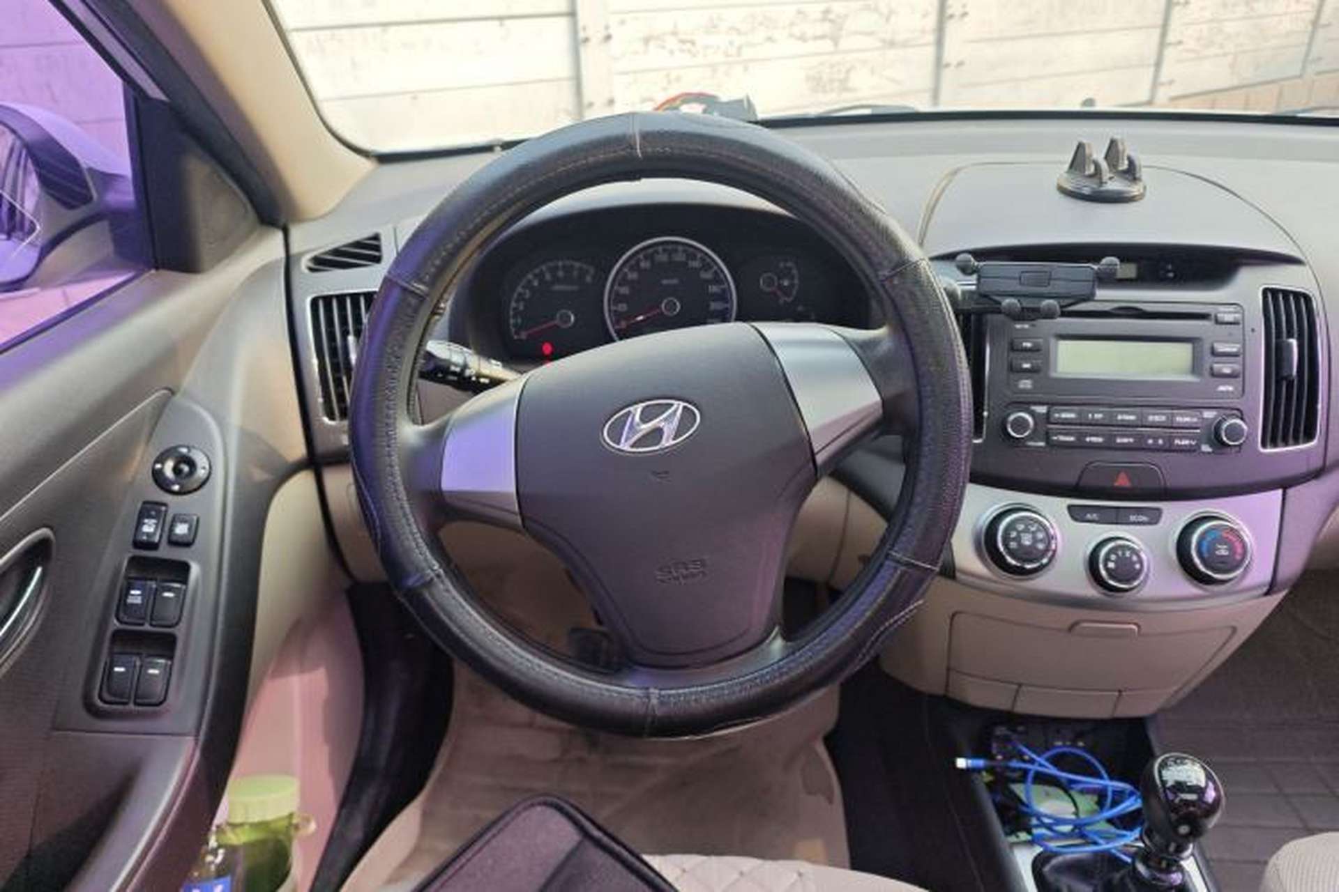 Used Hyundai Celesta 2011 1.6L Manual Luxury Model Steering Wheel