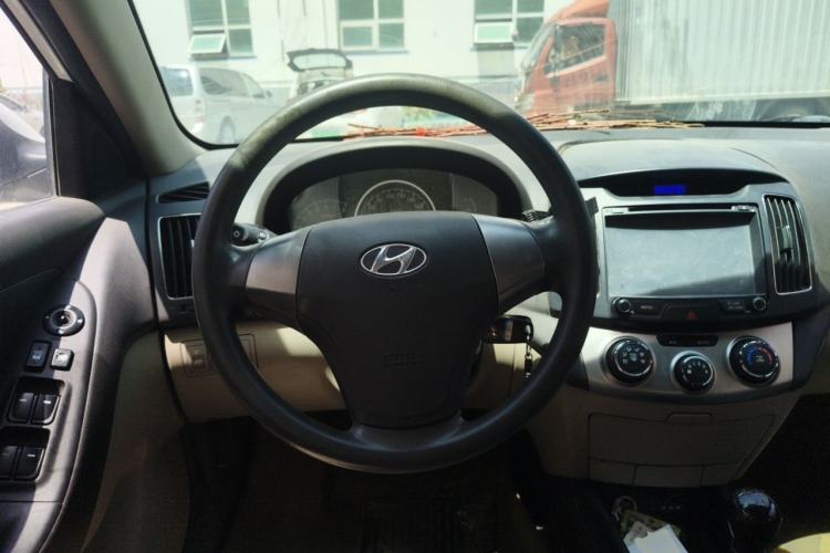 Used Hyundai Celesta 2011 1.6L Manual Comfort Edition Steering Wheel
