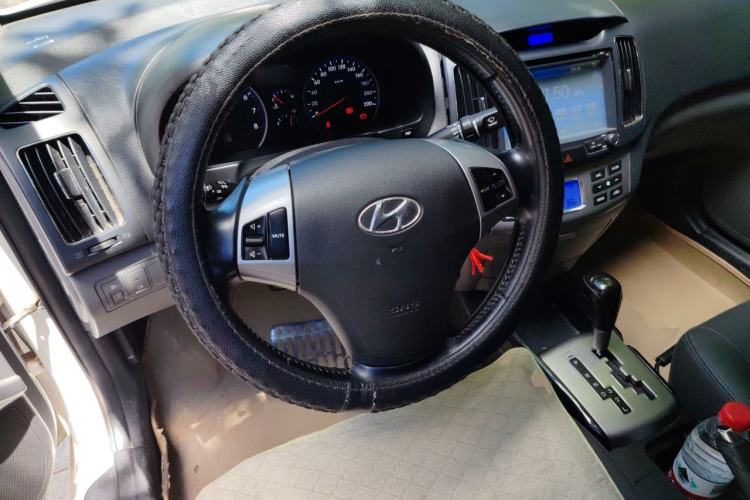 Used Hyundai Celesta 2011 1.6L Automatic Luxury Version Steering Wheel