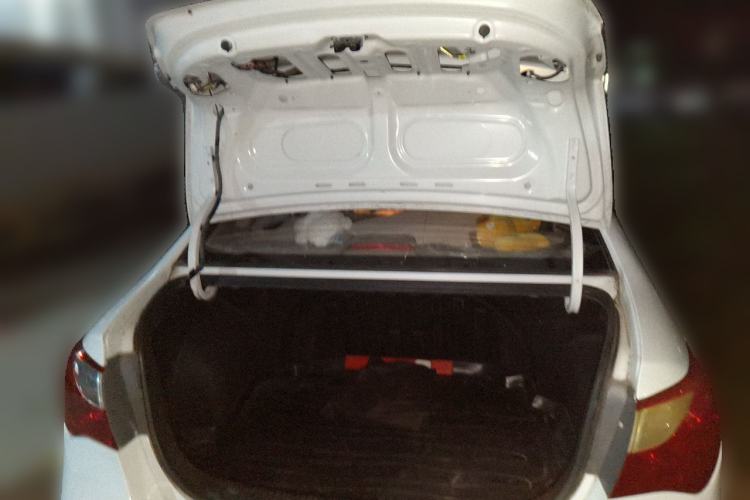 Used Hyundai Celesta 2011 1.6L Automatic Comfort Edition Trunk