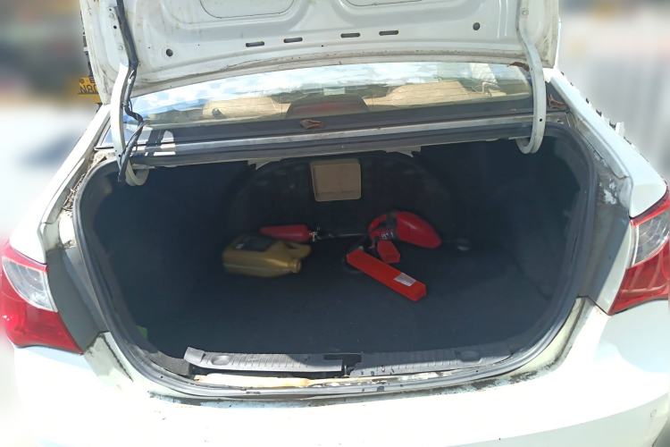 Used Hyundai Celesta 2011 1.6L Automatic Top-Tier Version Trunk