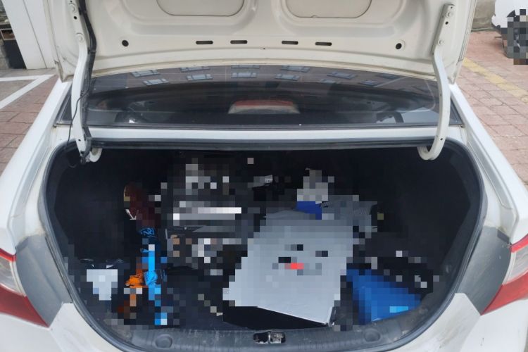 Used Hyundai Celesta 2011 1.6L Manual Comfort Edition Trunk