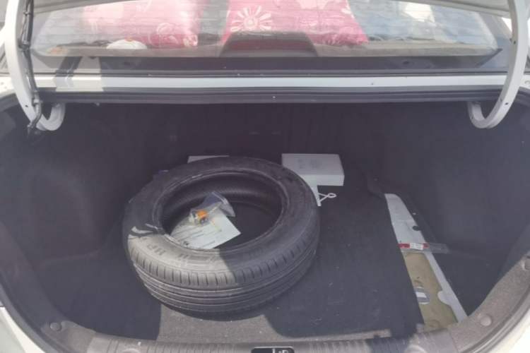 Used Hyundai Celesta 2011 1.6L Automatic Comfort Edition Trunk