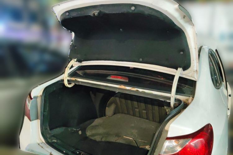 Used Hyundai Celesta 2011 1.6L Automatic Comfort Edition Trunk