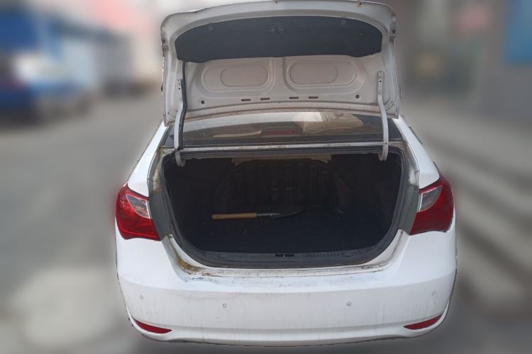 Used Hyundai Celesta 2011 1.6L Automatic Comfort Edition Trunk
